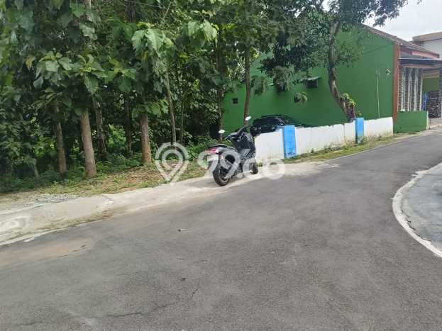 Lahan untuk Dijual Lokasi Karanganyar, Karanganyar Luas 1100m2 - Lahan untuk Dijual Lokasi Karanganyar, Karanganyar Luas 1100m2 -