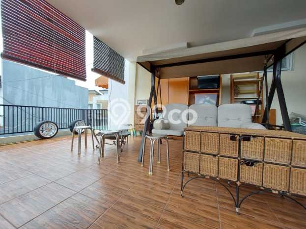 Rumah Elit LB 288m2 Siap Huni Desain Elegan di Ciganjur, Jakarta Selatan Rumah Elit LB 288m2 Siap Huni Desain Elegan di Ciganjur, Jakarta Selatan