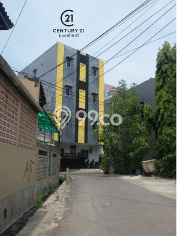 Rumah Kost untuk Dijual di Tanjung Duren Punya 63 Kamar Rumah Kost untuk Dijual di Tanjung Duren Punya 63 Kamar