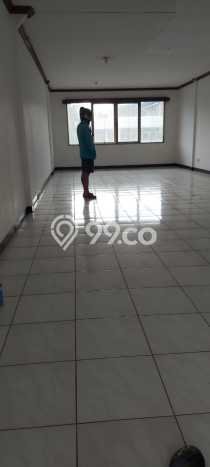 Ruko Eksklusif Siap Pakai Lokasi Main Road di Jalan Peta Bandung Ruko Eksklusif Siap Pakai Lokasi Main Road di Jalan Peta Bandung