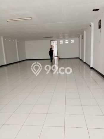 Gudang Cocok untuk Distribusi, Showroom, atau Kantor dengan Lokasi Utama di Mainroad Padalarang Gudang Cocok untuk Distribusi, Showroom, atau Kantor dengan Lokasi Utama di Mainroad Padalarang