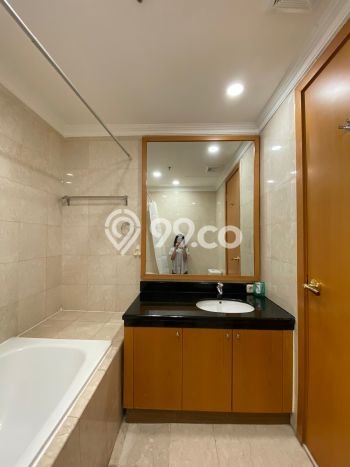 Apartemen Strategis 94m2 di Sudirman Jakarta Selatan 2 KT Apartemen Strategis 94m2 di Sudirman Jakarta Selatan 2 KT