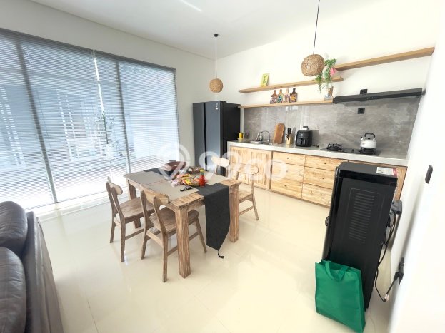 BISNIS POTENSIAL! Vila Kawasan , Area 150m2m², Hasil Menjanjikan BISNIS POTENSIAL! Vila Kawasan , Area 150m2m², Hasil Menjanjikan