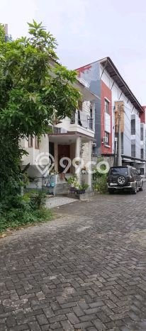 Dijual Rumah 6 Kamar Lokasi Strategis Bagus dan Strategis di Kesambi Dijual Rumah 6 Kamar Lokasi Strategis Bagus dan Strategis di Kesambi