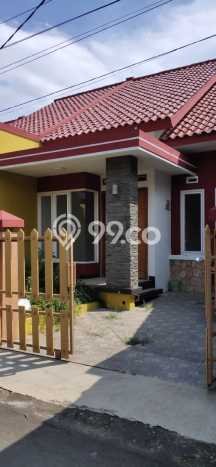 Disewakan! Rumah 2 Kamar Tidur &
1 Kamar Mandi di Tuparev, Cirebon Disewakan! Rumah 2 Kamar Tidur &
1 Kamar Mandi di Tuparev, Cirebon