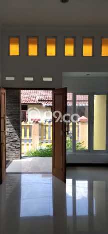 Disewakan! Rumah 2 Kamar Tidur &
1 Kamar Mandi di Tuparev, Cirebon Disewakan! Rumah 2 Kamar Tidur &
1 Kamar Mandi di Tuparev, Cirebon