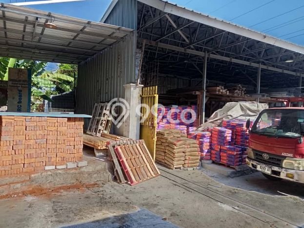 Area Ramai! Gudang Dijual di Harjamukti untuk Bisnis Luas Bangunan 2900m2 Area Ramai! Gudang Dijual di Harjamukti untuk Bisnis Luas Bangunan 2900m2