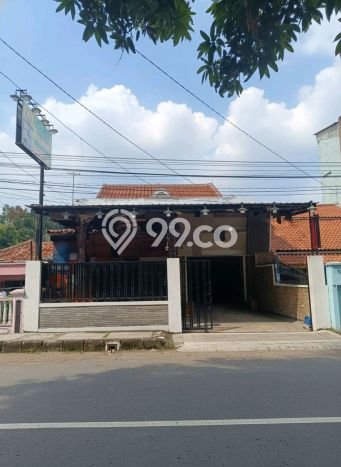DIJUAL CEPAT! Rumah Nyaman di Kesambi, Cirebon, LT 320m2m² LB 460m2m² Bisa Nego! DIJUAL CEPAT! Rumah Nyaman di Kesambi, Cirebon, LT 320m2m² LB 460m2m² Bisa Nego!
