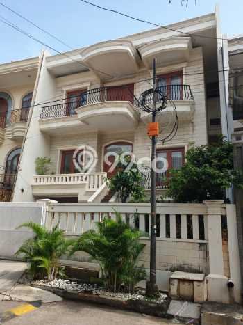 Rumah Luxury Modern Tanpa Renovasi di Sunter Jakarta Utara Rumah Luxury Modern Tanpa Renovasi di Sunter Jakarta Utara