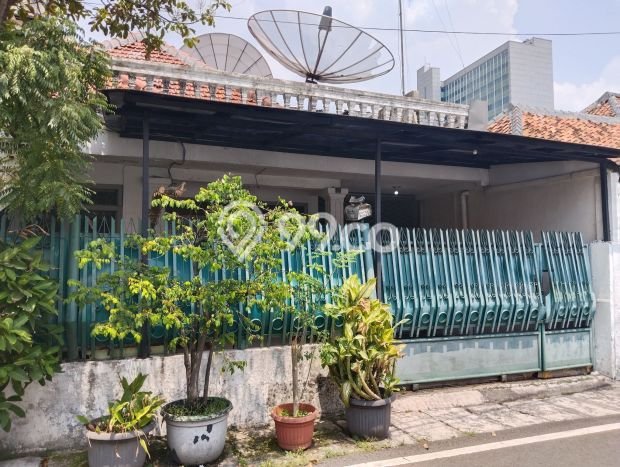 Rumah Modern 6 Kamar Terawat di Petojo, Dekat Tempat Strategis, Jakarta Pusat Rumah Modern 6 Kamar Terawat di Petojo, Dekat Tempat Strategis, Jakarta Pusat