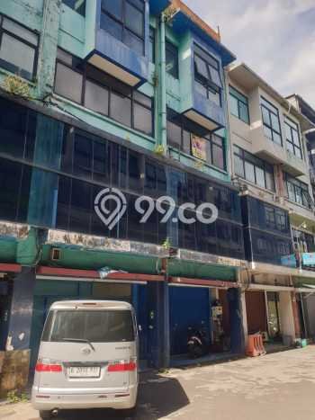 Ruko Dijual di Jakarta Pusat LT 174m2 & LB 521m2 Lokasi Terbaik! Ruko Dijual di Jakarta Pusat LT 174m2 & LB 521m2 Lokasi Terbaik!