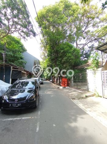 Siap Huni Rumah Mewah 5 Kamar di Menteng Dekat ke Mana Pun Siap Huni Rumah Mewah 5 Kamar di Menteng Dekat ke Mana Pun