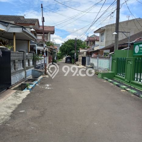Jual Rumah Bagus Siap Huni LB 185m2 di Pamulang, Tangerang Selatan Jual Rumah Bagus Siap Huni LB 185m2 di Pamulang, Tangerang Selatan