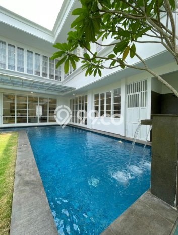 Jual Rumah Mewah Megah Dengan View Eksklusif di Kemang, Jakarta Selatan Jual Rumah Mewah Megah Dengan View Eksklusif di Kemang, Jakarta Selatan