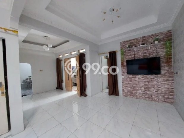 Properti Nyaman 3 KT Luas Tanah 168m² di Pinang, Tangerang Properti Nyaman 3 KT Luas Tanah 168m² di Pinang, Tangerang