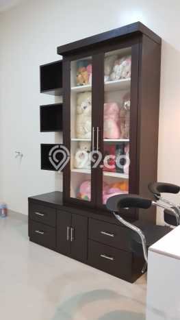 Rumah LT 112m² Konsep Modern di Kawasan Elite Taman Royal, Tangerang Rumah LT 112m² Konsep Modern di Kawasan Elite Taman Royal, Tangerang