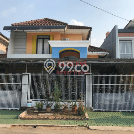Rumah Lingkungan Asri di Taman Royal, Tangerang, Luas 180m² LB 177m² Rumah Lingkungan Asri di Taman Royal, Tangerang, Luas 180m² LB 177m²