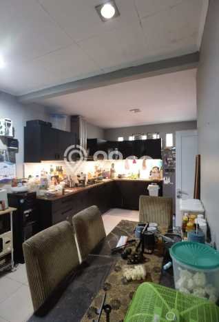Ready to Use! Premium House LT 198m2 Desain Modern di BSD Ready to Use! Premium House LT 198m2 Desain Modern di BSD