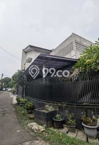 Ready to Use! Premium House LT 198m2 Desain Modern di BSD Ready to Use! Premium House LT 198m2 Desain Modern di BSD