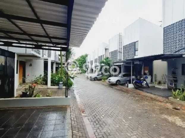 Jual Rumah Strategis Bagus Punya 2 KT di Ciputat Tangerang Selatan SHM Jual Rumah Strategis Bagus Punya 2 KT di Ciputat Tangerang Selatan SHM