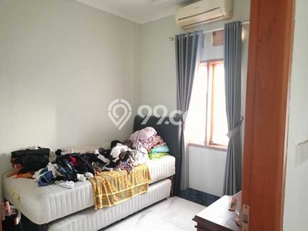 Rumah Modern Cantik 4 Kamar Siap Huni di Ciledug Rumah Modern Cantik 4 Kamar Siap Huni di Ciledug