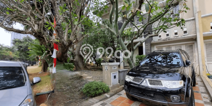 Dijual Rumah Mewah Megah Dengan View Cantik di Gading Serpong, Tangerang Dijual Rumah Mewah Megah Dengan View Cantik di Gading Serpong, Tangerang