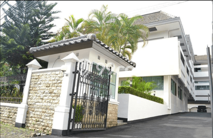 For Sale Rumah Mewah Exclusive di Menteng, Jakarta Pusat For Sale Rumah Mewah Exclusive di Menteng, Jakarta Pusat