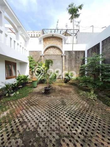 Jual Rumah Mewah Elegan Dengan View Cantik di Bintaro, Tangerang Selatan Jual Rumah Mewah Elegan Dengan View Cantik di Bintaro, Tangerang Selatan