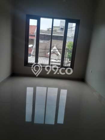 Rumah Elit Modern Tanpa Renovasi di BSD Tangerang Rumah Elit Modern Tanpa Renovasi di BSD Tangerang