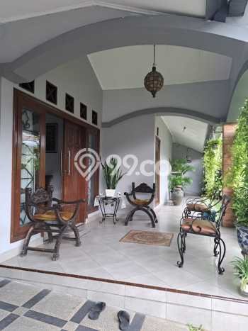 Siap Huni Rumah Mewah 6 Kamar di Tebet Dekat ke Mana Saja Siap Huni Rumah Mewah 6 Kamar di Tebet Dekat ke Mana Saja