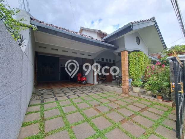 Siap Huni Rumah Mewah 6 Kamar di Tebet Dekat ke Mana Saja Siap Huni Rumah Mewah 6 Kamar di Tebet Dekat ke Mana Saja