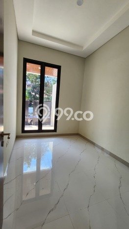 Dijual Hunian Rumah Nyaman 3 Kamar di Sukomanunggal, Surabaya Dijual Hunian Rumah Nyaman 3 Kamar di Sukomanunggal, Surabaya