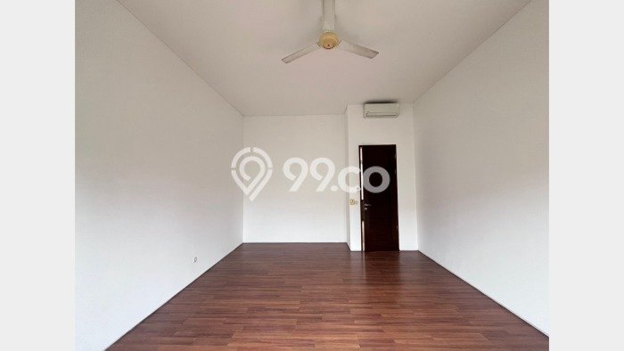 Disewakan! Rumah 4 Kamar Tidur &
3 Kamar Mandi di Permata Hijau, Jakarta Selatan Disewakan! Rumah 4 Kamar Tidur &
3 Kamar Mandi di Permata Hijau, Jakarta Selatan