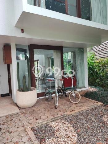 Disewakan! Rumah 3 Kamar Tidur &
2 Kamar Mandi di Jati Padang, Jakarta Selatan Disewakan! Rumah 3 Kamar Tidur &
2 Kamar Mandi di Jati Padang, Jakarta Selatan