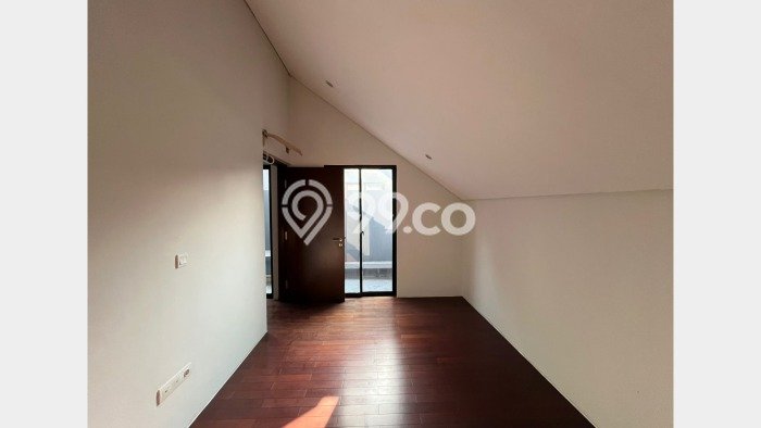 Rumah sewa siap pakai 5 Kamar Tidur di Kemang, Jakarta Selatan Rumah sewa siap pakai 5 Kamar Tidur di Kemang, Jakarta Selatan