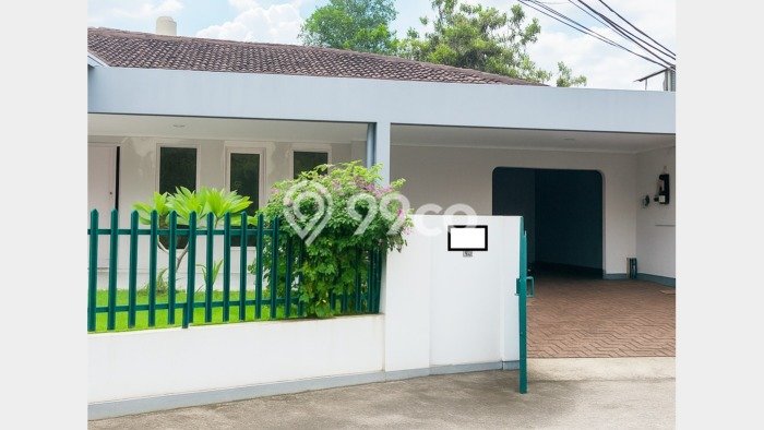 Rumah Sewa Jakarta Selatan LT 1127m2 LB 441m2 Area Kemang Rumah Sewa Jakarta Selatan LT 1127m2 LB 441m2 Area Kemang