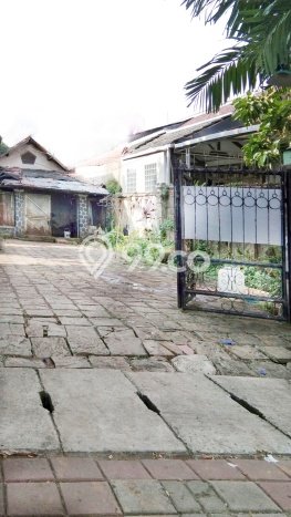 Ready to Use! Luxury House LT 1080m2 Desain Modern di Cikini Ready to Use! Luxury House LT 1080m2 Desain Modern di Cikini