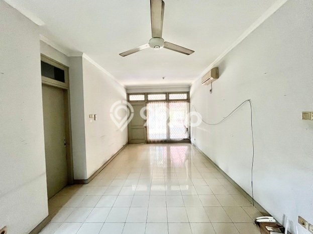Hunian Elit LB 200m2 Siap Huni Desain Elegan di Pondok Indah, Jakarta Selatan Hunian Elit LB 200m2 Siap Huni Desain Elegan di Pondok Indah, Jakarta Selatan