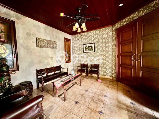 Rumah Luxury Modern Siap Huni di Cililitan Jakarta Timur Rumah Luxury Modern Siap Huni di Cililitan Jakarta Timur