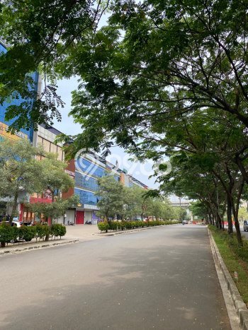 Unit Ruko Dijual di Bekasi Barat Bekasi Luas Tanah 99m2, Luas Bangunan 372m2 Unit Ruko Dijual di Bekasi Barat Bekasi Luas Tanah 99m2, Luas Bangunan 372m2
