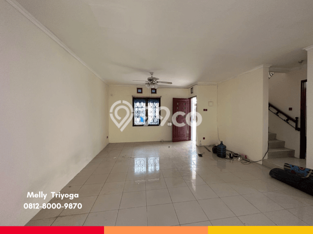 RARE UNIT! Rumah kawasan Penggilingan, 4 KT, Pemandangan Indah, LT 132m2m² Bangunan 200m2m² RARE UNIT! Rumah kawasan Penggilingan, 4 KT, Pemandangan Indah, LT 132m2m² Bangunan 200m2m²