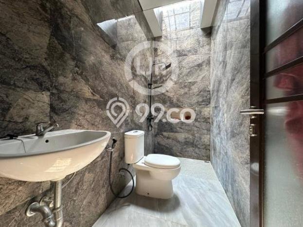 For Sale! Premium House LT 110m2 Desain Modern di Pondok Bambu For Sale! Premium House LT 110m2 Desain Modern di Pondok Bambu