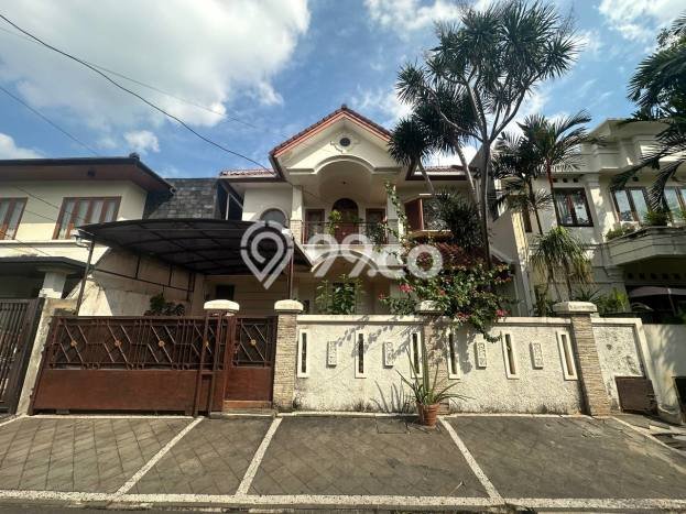 Rumah Lingkungan Asri di Pondok Indah, Jakarta Selatan, Luas 158m2m² LB 150m2m² Rumah Lingkungan Asri di Pondok Indah, Jakarta Selatan, Luas 158m2m² LB 150m2m²