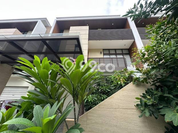 Jual Segera Rumah LT 160m² / LB 259m² di Jantung Kota Summarecon Bekasi, Bekasi Jual Segera Rumah LT 160m² / LB 259m² di Jantung Kota Summarecon Bekasi, Bekasi