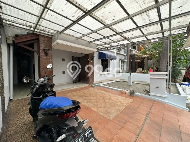 PREMIUM LIVING! Rumah kawasan Penggilingan, 4 KT, Area Berkembang, Luas 132m2m² Bangunan 200m2m² PREMIUM LIVING! Rumah kawasan Penggilingan, 4 KT, Area Berkembang, Luas 132m2m² Bangunan 200m2m²