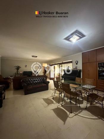 Rumah Elit LB 210m2 Siap Pakai Desain Elegan di Buaran, Jakarta Timur Rumah Elit LB 210m2 Siap Pakai Desain Elegan di Buaran, Jakarta Timur