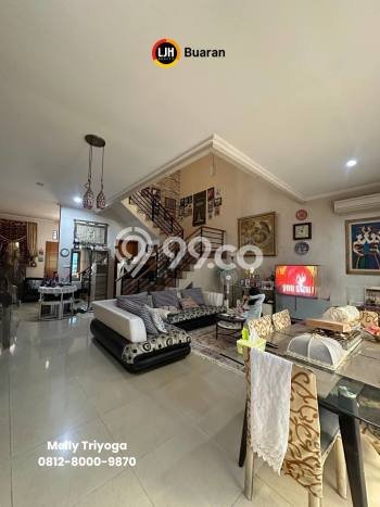 Rumah Luxury Modern Tanpa Renovasi di Jatiwaringin Jakarta Timur Rumah Luxury Modern Tanpa Renovasi di Jatiwaringin Jakarta Timur