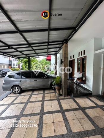 Rumah Luxury Modern Tanpa Renovasi di Jatiwaringin Jakarta Timur Rumah Luxury Modern Tanpa Renovasi di Jatiwaringin Jakarta Timur