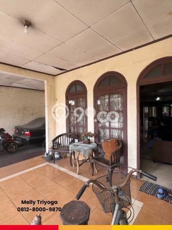 Hunian Mewah LB 200m2 Siap Pakai Desain Elegan di Klender, Jakarta Timur Hunian Mewah LB 200m2 Siap Pakai Desain Elegan di Klender, Jakarta Timur