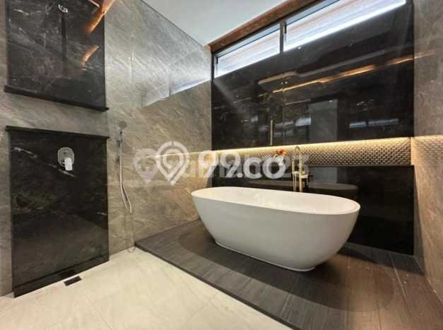 Ready to Use! Premium House LT 210m2 Desain Modern di Citraland Ready to Use! Premium House LT 210m2 Desain Modern di Citraland